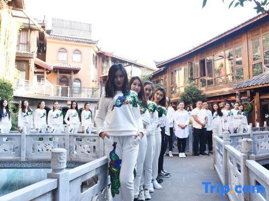 Лицзян: Lisiman Inn (Lijiang Art Club)