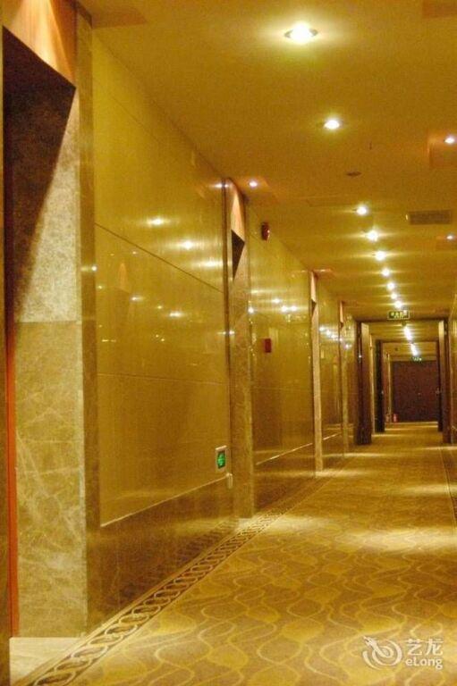 Уху: Baolongyuan Hotel Wuhu
