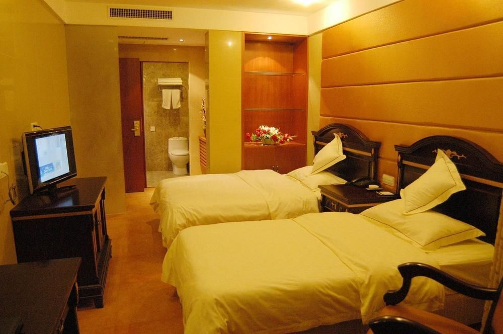 Уху: Baolongyuan Hotel Wuhu