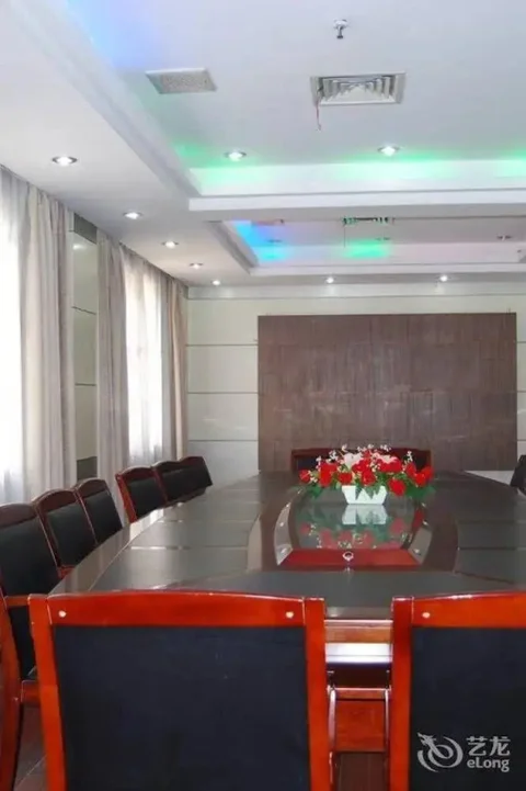 Уху: Baolongyuan Hotel Wuhu
