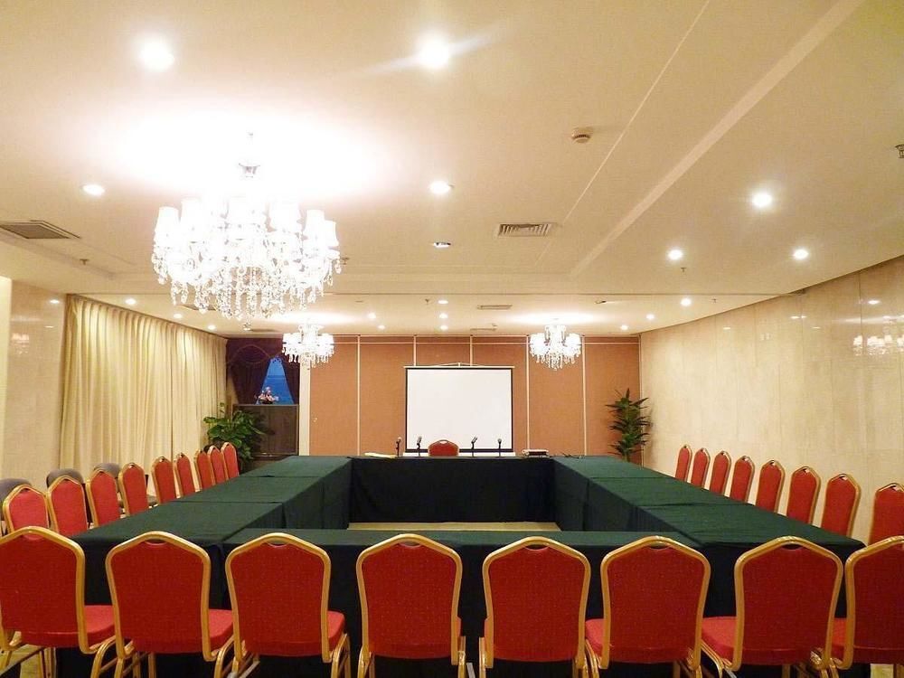 Пекин: Daina Hotel
