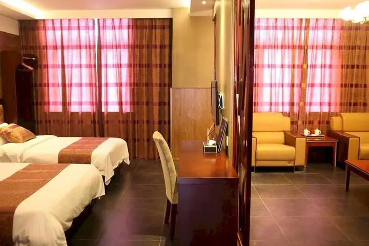 Уху: Wuhu Balidao Holiday Hotel