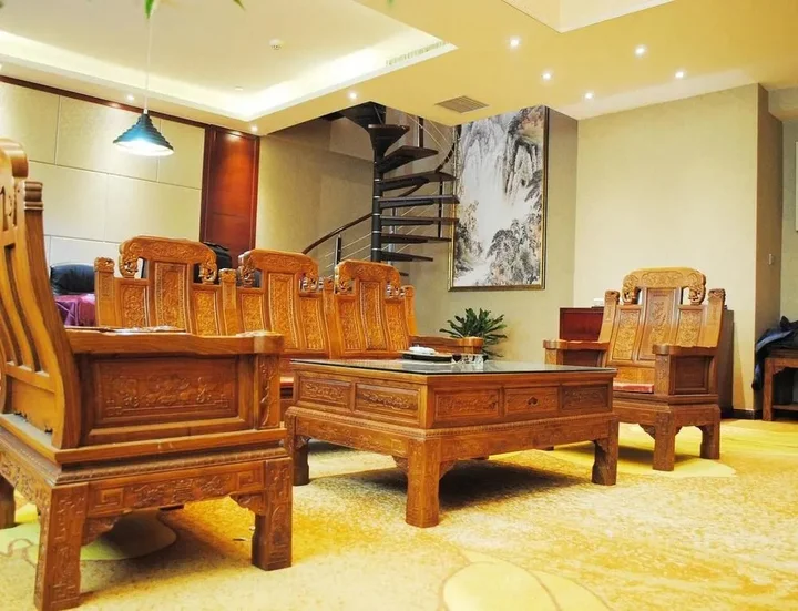 Лоян: Luo Yang Disney Hotel