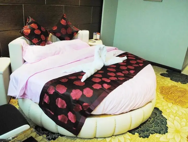 Лоян: Luo Yang Disney Hotel