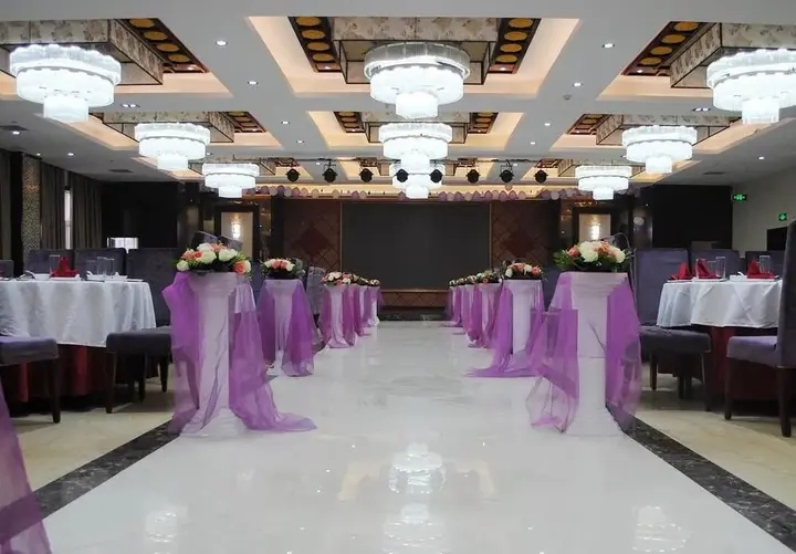Лоян: Luo Yang Disney Hotel
