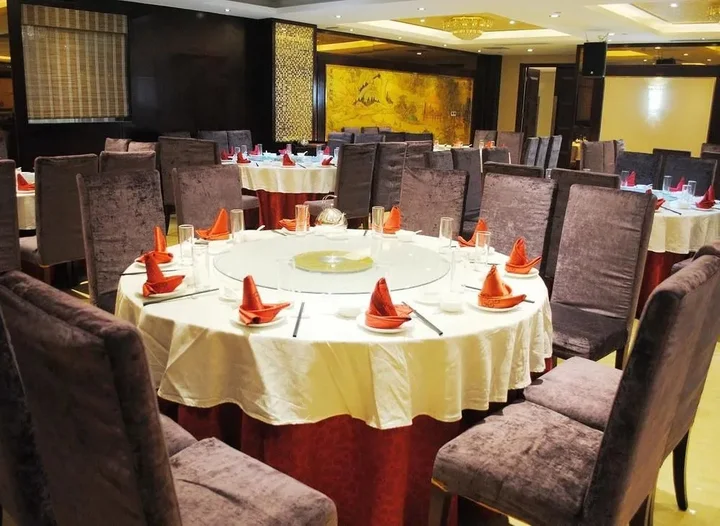 Лоян: Luo Yang Disney Hotel