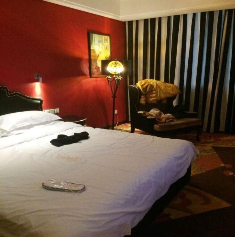 Чжэнчжоу: Zhengzhou Auchan International Hotel