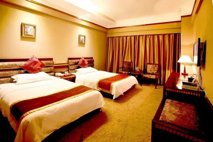 Баоцзи: Yi He Hotel