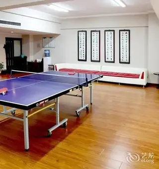 Баоцзи: Yi He Hotel