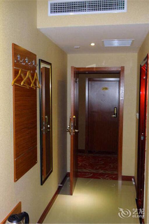Чжэнчжоу: Zhengzhou Airport Hongfa Hotel