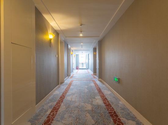 Линьи: Yijing Holiday Hotel