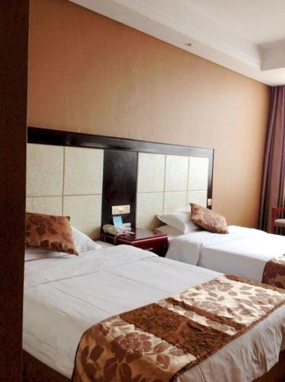 Чжэньцзян: Yangzhong New World Hotel