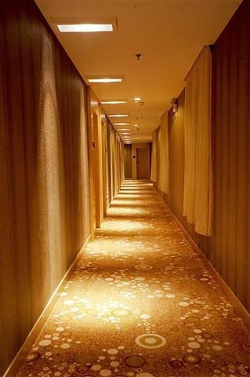 Шиянь: Ronghe Holiday Hotel