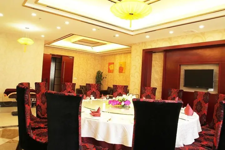 Шиянь: Ronghe Holiday Hotel