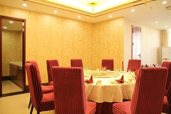 Шиянь: Ronghe Holiday Hotel