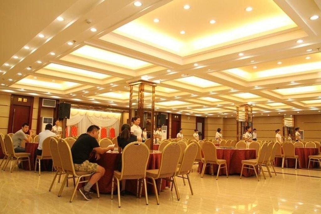 Шиянь: Ronghe Holiday Hotel