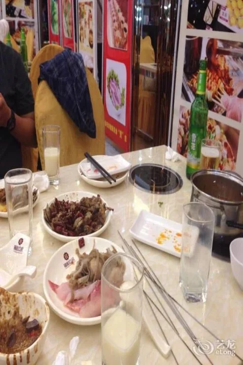 Шиянь: Ronghe Holiday Hotel