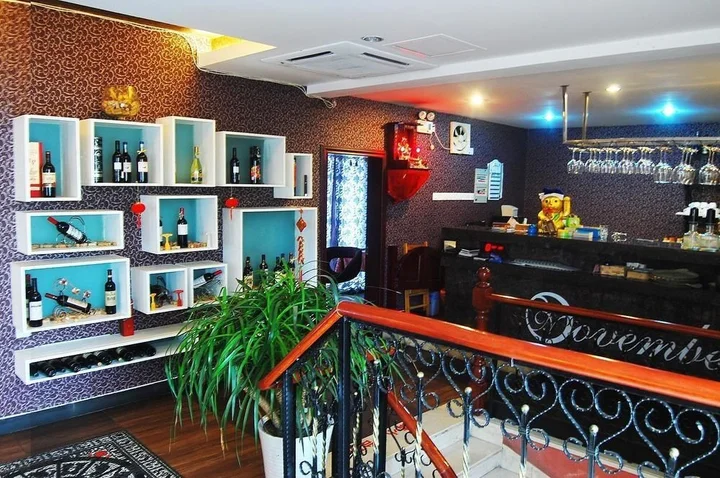 Бэйхай: Boutique Holiday Hotel (Beihai Beibuwan Square)