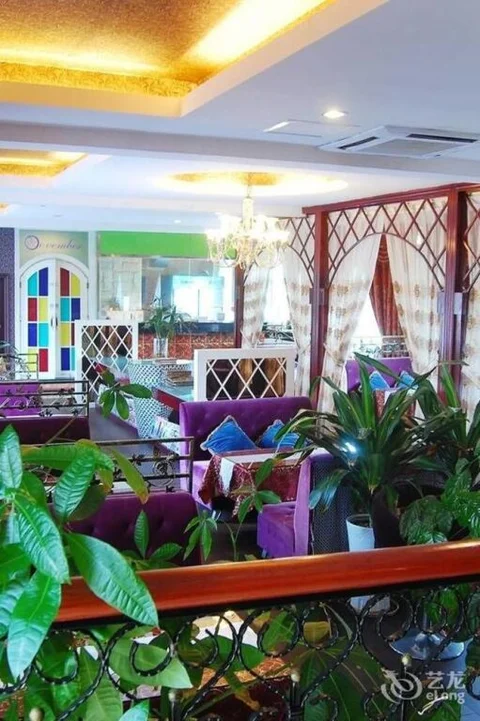 Бэйхай: Boutique Holiday Hotel (Beihai Beibuwan Square)