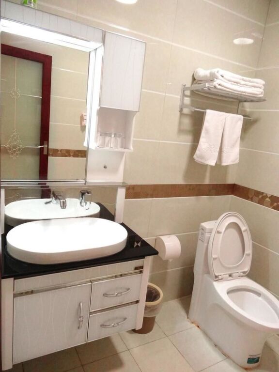 Жичжао: Rizhao Zheshang Hotel