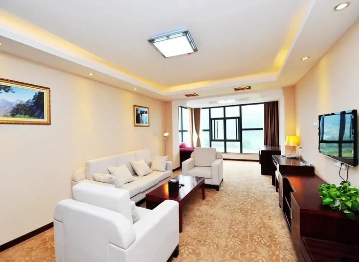 Луань: Guoshun Holiday Hostel