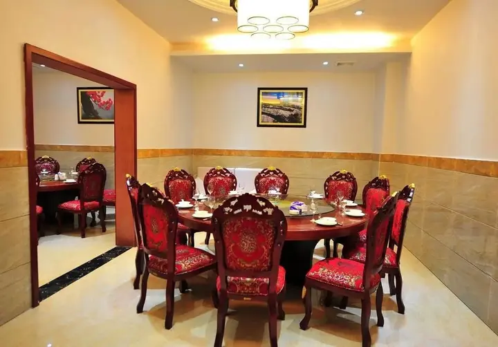 Луань: Guoshun Holiday Hostel