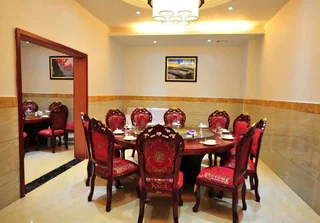 Луань: Guoshun Holiday Hostel