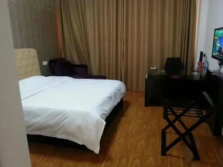Янчжоу: Baifenghui Business Hotel
