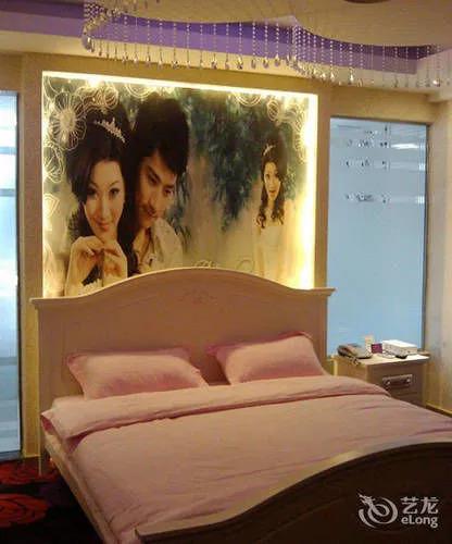 Шаогуань: Shenghua Era Hotel