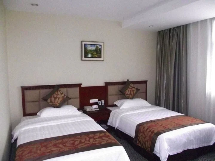 Ухань: vienna hotel (HuaZhong Agricultural University in South Lake Store)