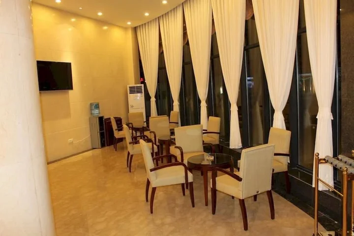 Ляньюньган: Fuqiang International Hotel