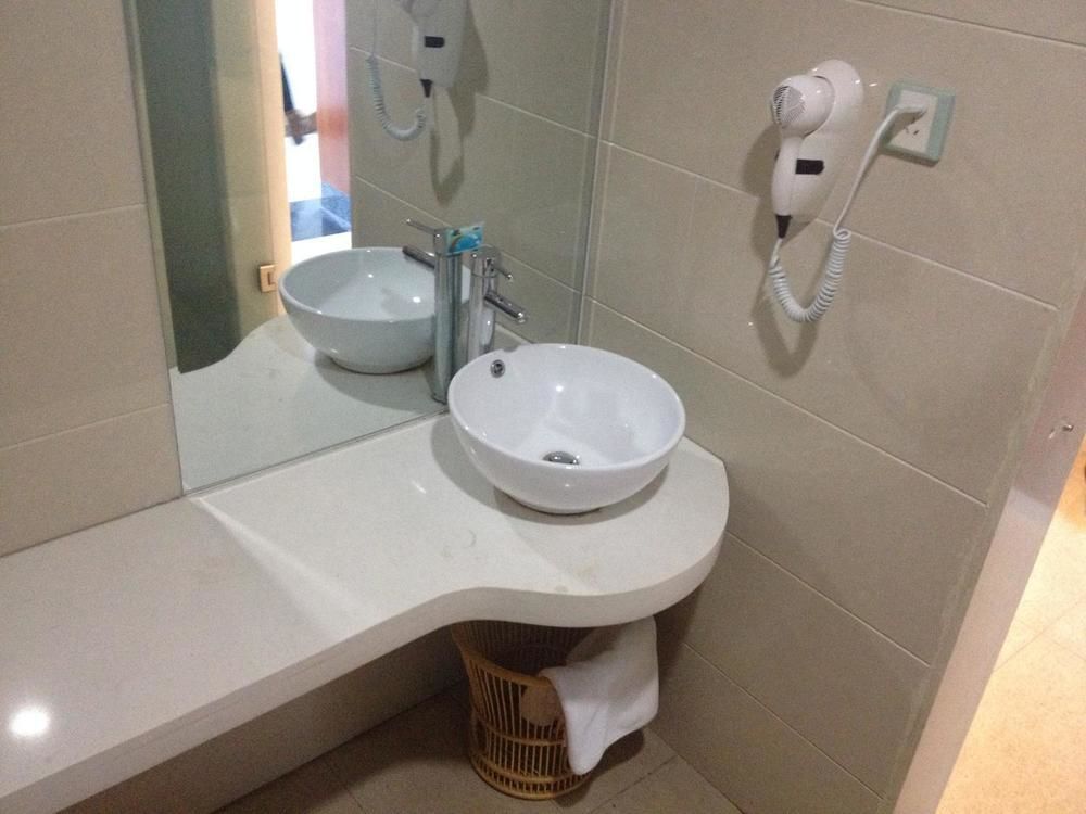 Шаогуань: Nanhua Qifu Hot Spring Hotel