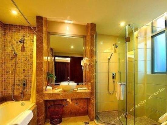 Чжаоцин: Peninsula Hotel - Zhaoqing