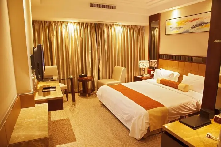Чжаоцин: Peninsula Hotel - Zhaoqing
