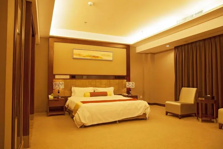 Чжаоцин: Peninsula Hotel - Zhaoqing
