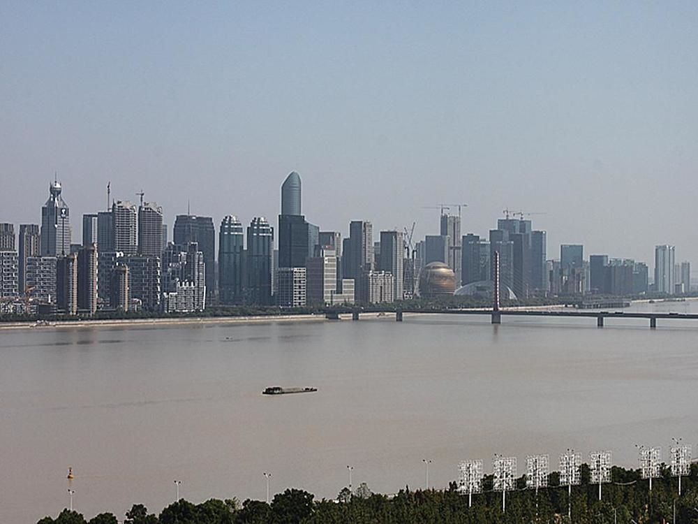 Ханчжоу: Qiantang River View Hotel Apartments