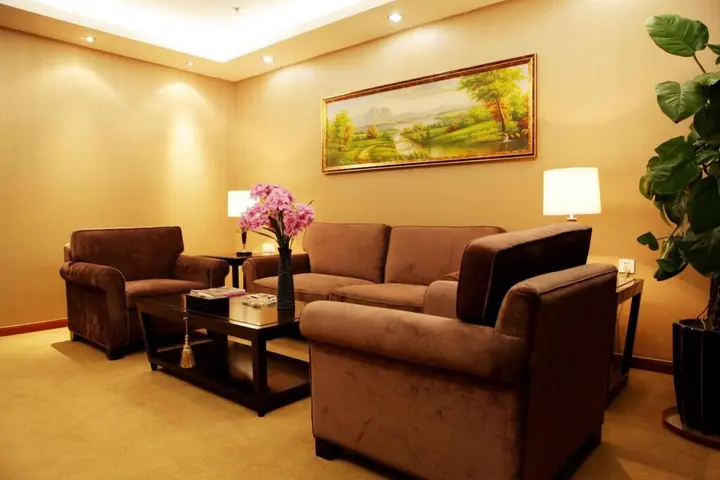 Шэньян: Shenyang Fangte Garden Hotel