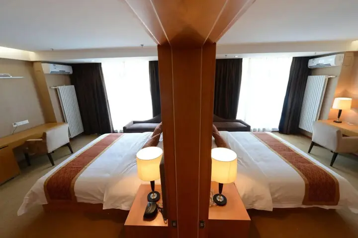 Шэньян: Shenyang Fangte Garden Hotel