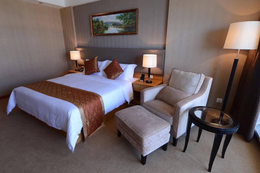 Шэньян: Shenyang Fangte Garden Hotel