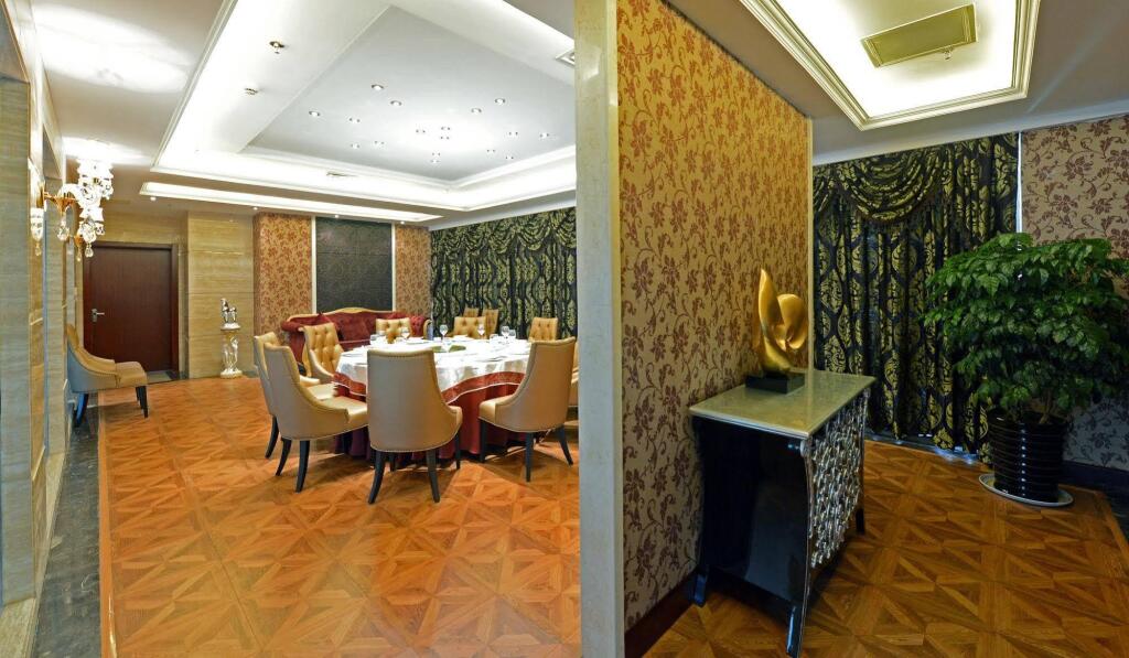 Шэньян: Shenyang Fangte Garden Hotel