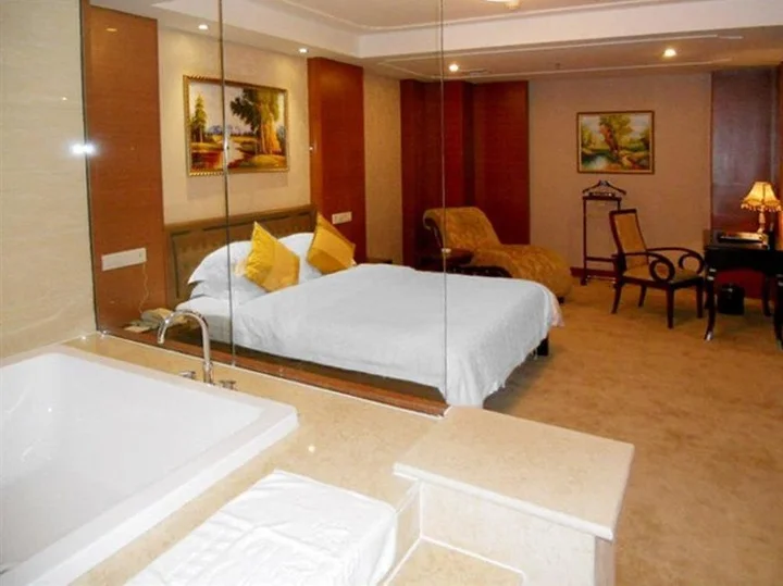 Суцянь: Elegance Hotel