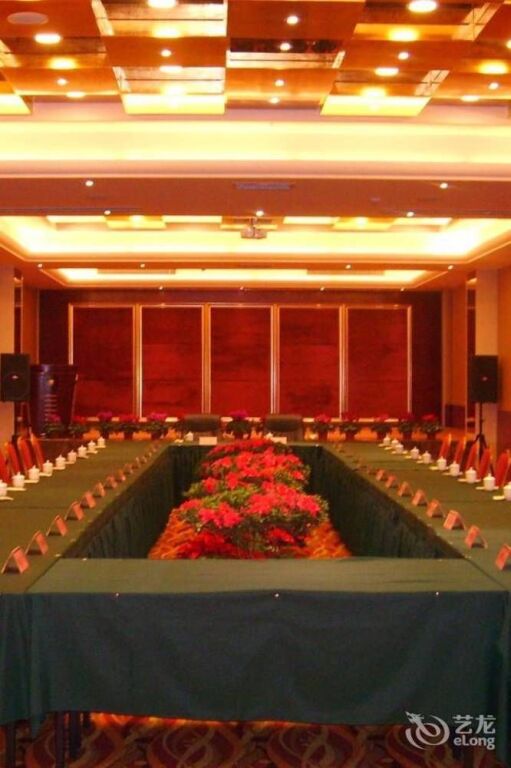 Лайян: Hongda Longmen Hotel