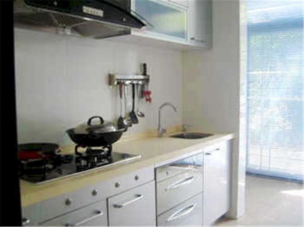 carousel image 4