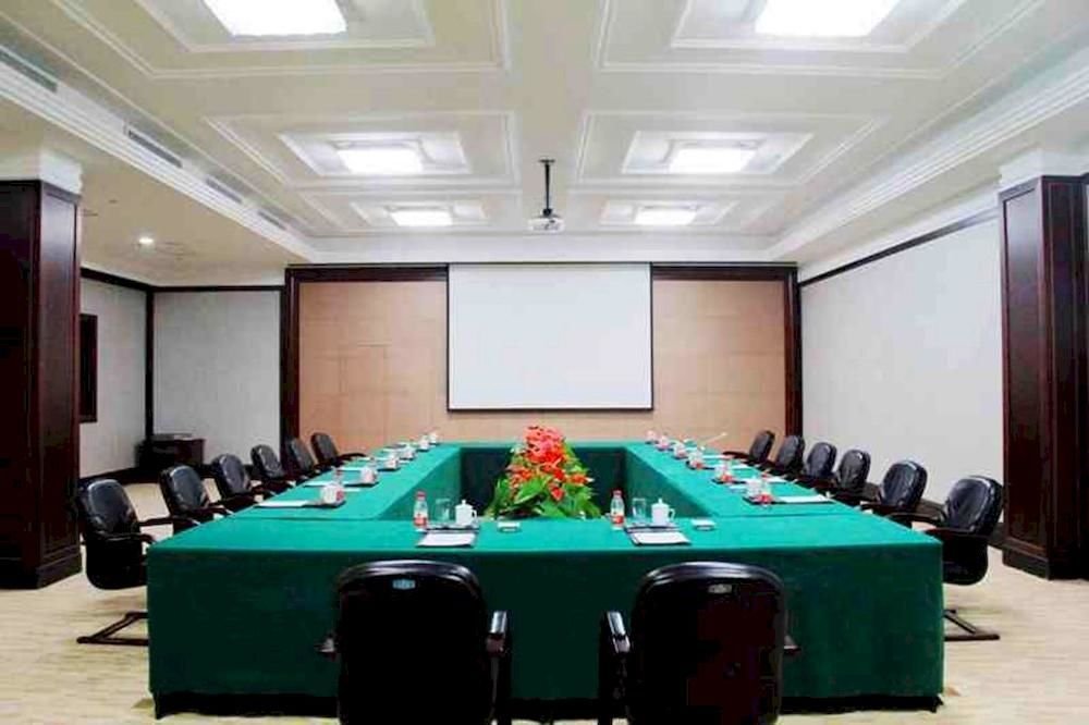 Шицзячжуан: Shijiazhuang Huaite Building