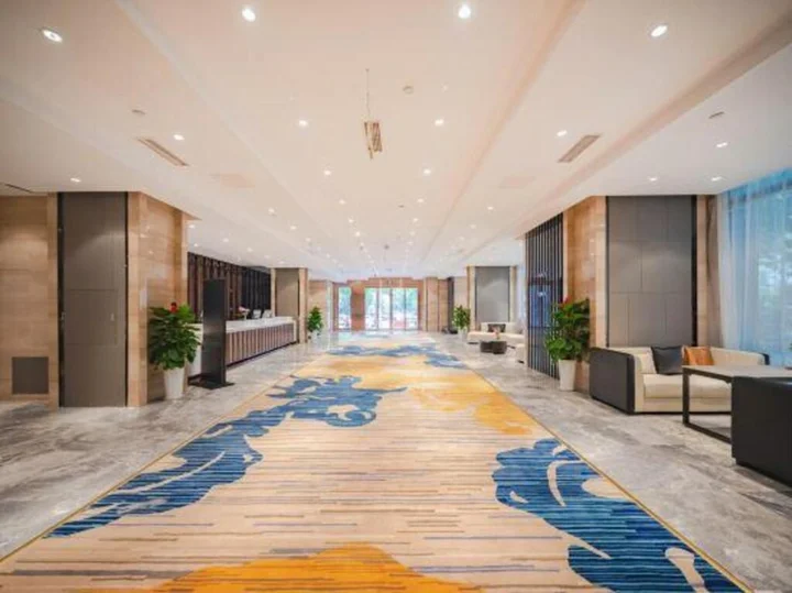 Дэян: Totem Impress Hotel