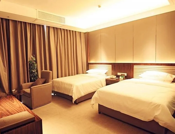 Дэян: Totem Impress Hotel
