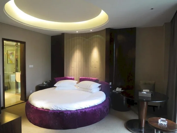Дэян: Totem Impress Hotel