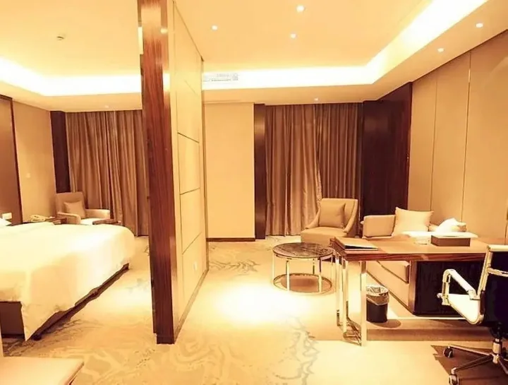 Дэян: Totem Impress Hotel