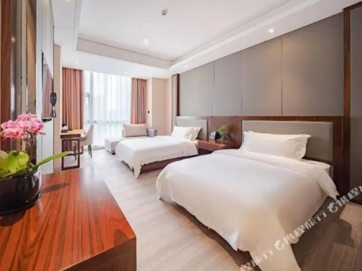 Дэян: Totem Impress Hotel