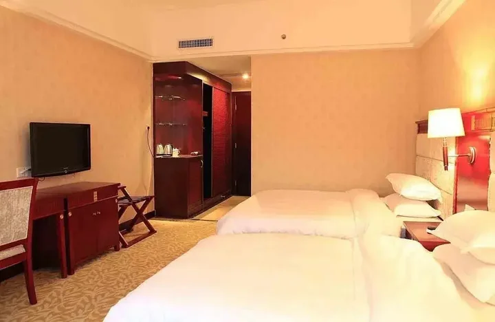 Шаогуань: Danxia Hot Spring Holiday Resort